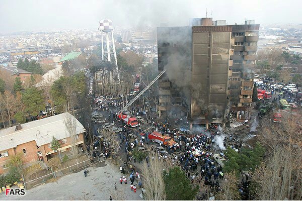سقوط هواپیمای حامل خبرنگاران و عکاسان