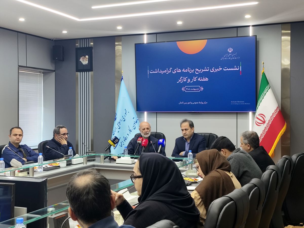 محجوب: ۱۳۰ هزار کارگر مستقیماً با بمباران واحدها بیکار شدند/ معاون وزیر کار: برنامههایی برای حمایت از کارگاههای آسیبدیده داریم