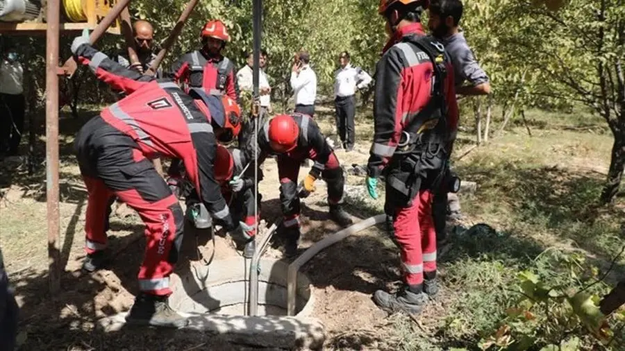 مرگ کارگر ۶۰ ساله به دلیل سقوط در چاه در مشهد