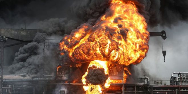 تصاویر انفجار در نفتکش های کره جنوبی