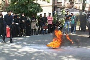 برگزاری مانور اطفاء حریق در دانشکده بهداشت و ایمنی دانشگاه علوم پزشکی شهید بهشتی