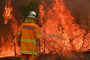 گسترش آتش‌سوزی جنگل‌های استرالیا سه کشته برجای گذاشت