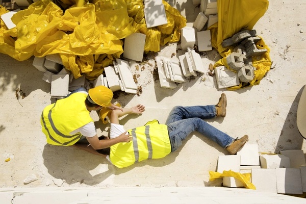 مرگ یک کارگر ساختمانی به علت سقوط از ارتفاع