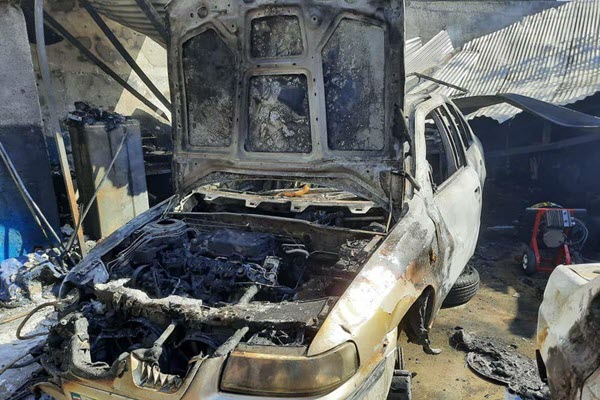 انفجار پاوربانک موجب آتش‌سوزی خودرو در نیشابور شد