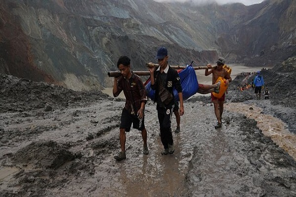 مرگ ۱۶۲ کارگر معدن بر اثر رانش زمین در میانمار
