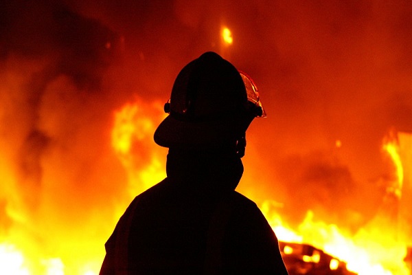 جزئیات آتش‌سوزی کارخانه سیمان آبیک