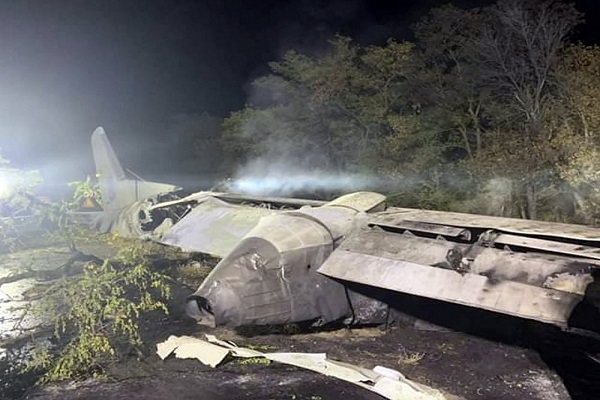 مرگ ۲۲ نفر در سقوط یک هواپیما در خارکوف اوکراین