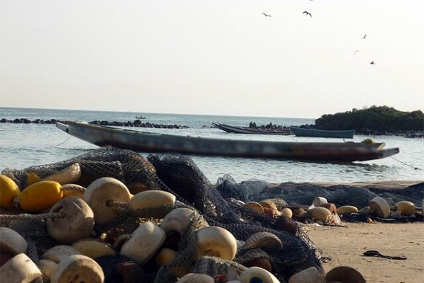 واژگونی قایق در آب های سنگال جان ۱۴۰ مهاجر را گرفت