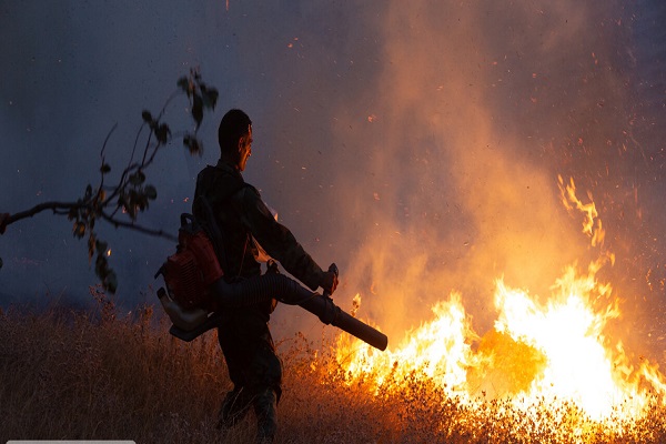 استاندار گلستان: دستگاه‌های امدادی گلستان برای مهار آتش به تجهیزات مدرن نیاز دارند