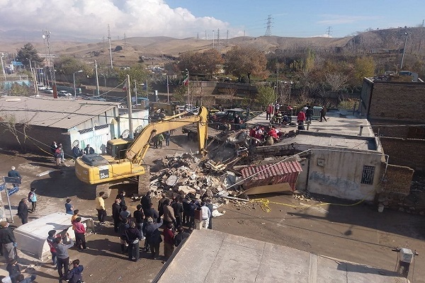 ۵ کشته و زخمی براثر انحراف به چپ کامیون و ورود به منزل مسکونی