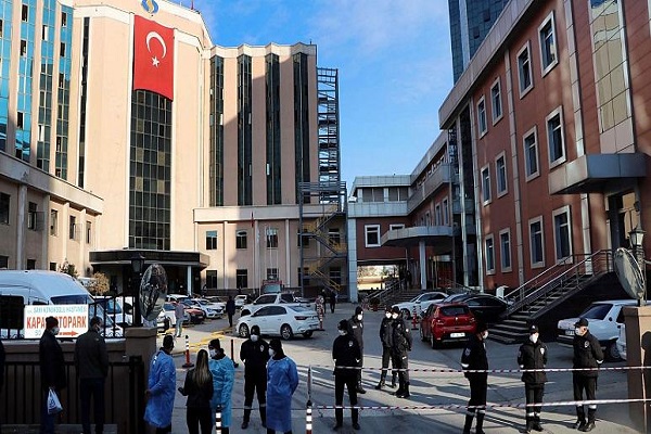 انفجار دستگاه ونتیلاتور و آتش‌سوزی در بیمارستانی در ترکیه ۹ کشته برجای گذاشت