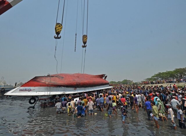 برخورد مرگبار ۲ کشتی در آب‌های بنگلادش و احتمال افزایش قربانیان