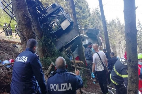 سقوط مرگبار تله کابین در ایتالیا