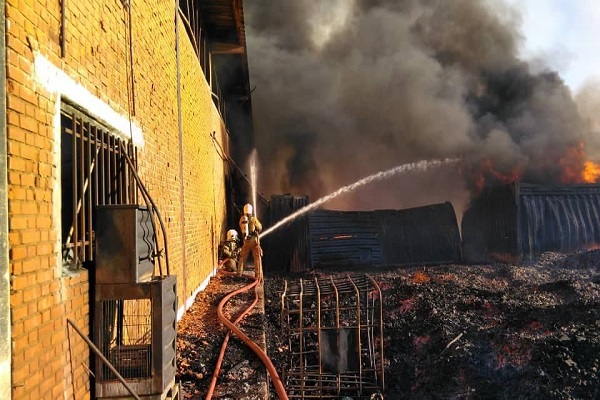 آخرین جزییات آتش‌سوزی در کارخانه بهنوش