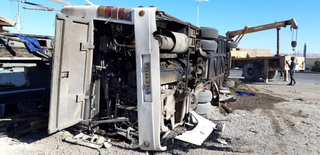 تصادف اتوبوس و تریلی در یزد