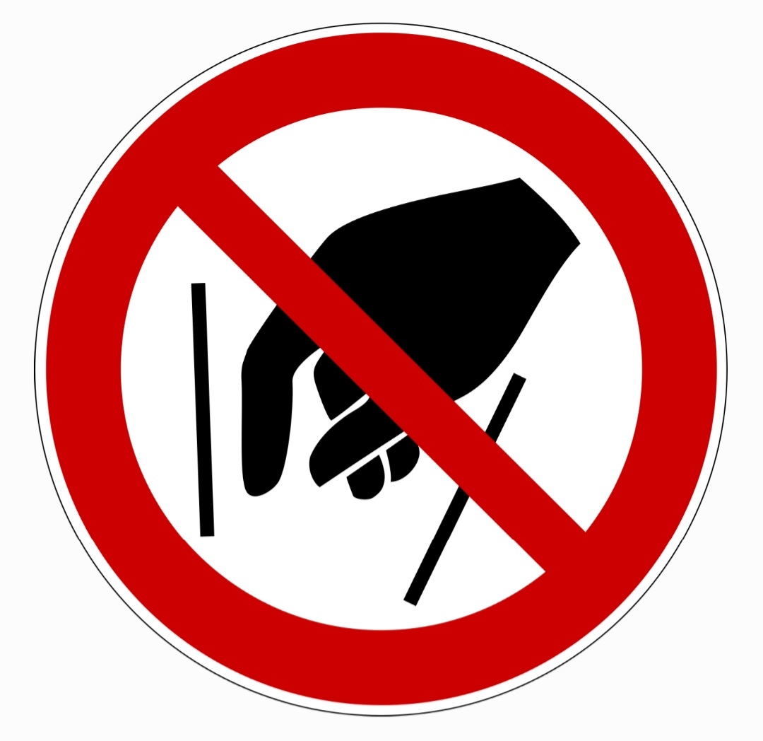 داخل بردن ‌دست ممنوع است