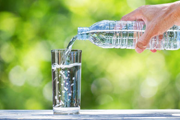 نوشیدن آب کافی مانع نارسایی قلبی می‌شود