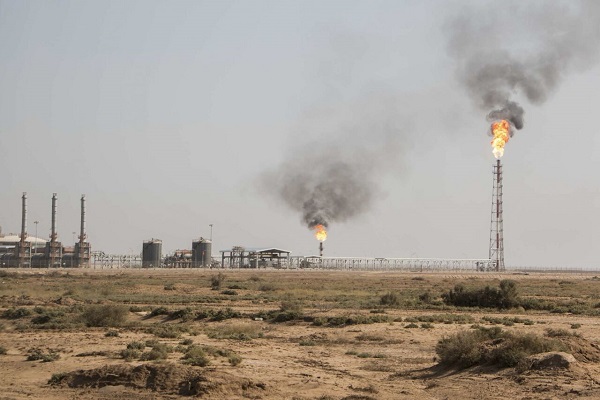 روزانه هزاران مترمکعب گاز اسیدی همراه با نفت در خوزستان سوزانده می شود