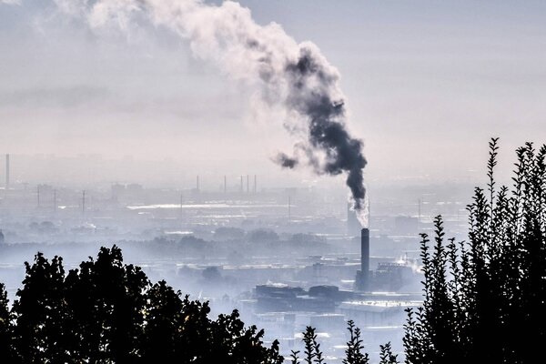 آلودگی هوا عامل مرگ سالانه ۳۰۰ هزار نفر در اروپا