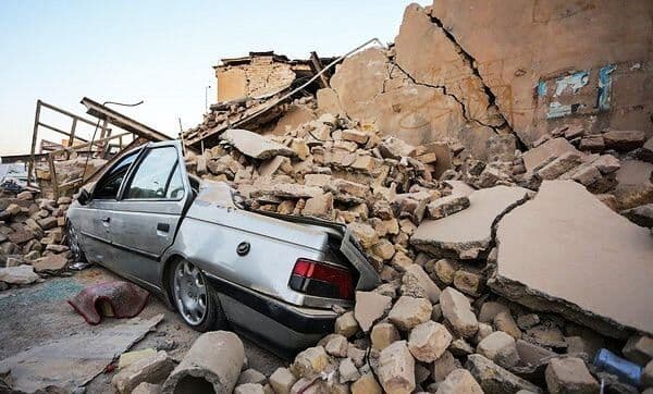 کشته و زخمی شدن ۲۸ نفر بر اثر دو زلزله ۶.۴ و ۶.۳ ریشتری در هرمزگان + تصاویر