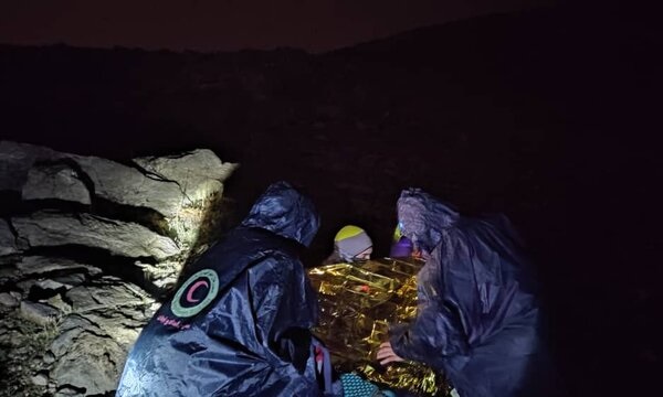 نجات ۲ کوهنورد در ارتفاعات” شروه درسی” سلطان یعقوب نقده