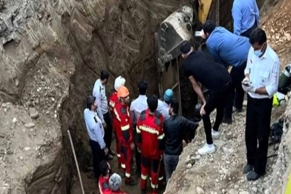 مرگ و مصدومیت دو کارگر بر اثر ریزش دیوار کانال آب‌رسانی