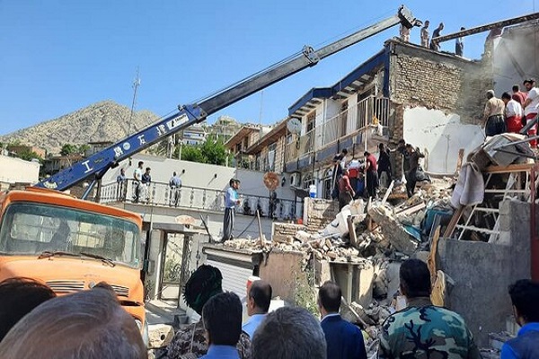 جزییات انفجار ساختمان ۳ طبقه در “نوسود” پاوه/ ۲ نفر فوت شدند