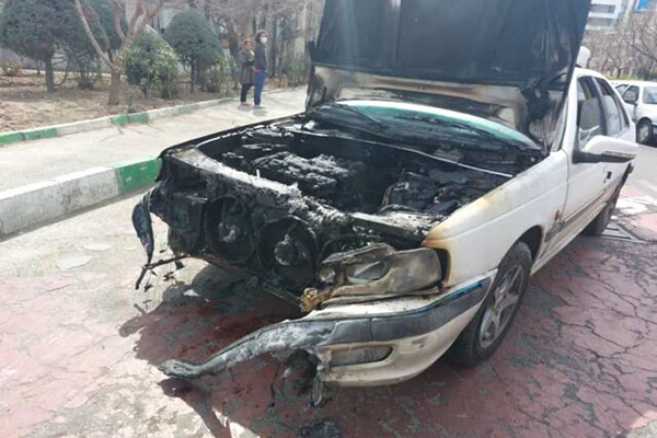 تصادف بنز با ۶ خودرو در نیاوران/ حریق ناگهانی پژو پارس در اتوبان کرج