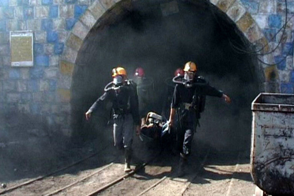یک کارگر در حادثه ریزش معدن زغال سنگ پروده طبس جان باخت