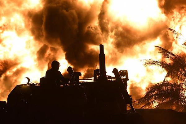 آتش سوزی میدان نفتی شادگان