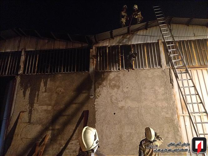 آتش سوزی کارگاه تولید مبلمان در مرتضی گرد