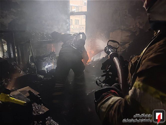 نجات 4 کارگر از آتش سوزی کارگاه کفاشی