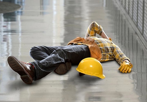 مرگ یک کارگر بر اثر سقوط دستگاه روی سرش