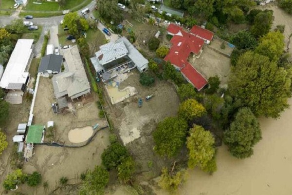 توفان در نیوزیلند قربانی گرفت/ هزاران نفر مفقود شده‌اند