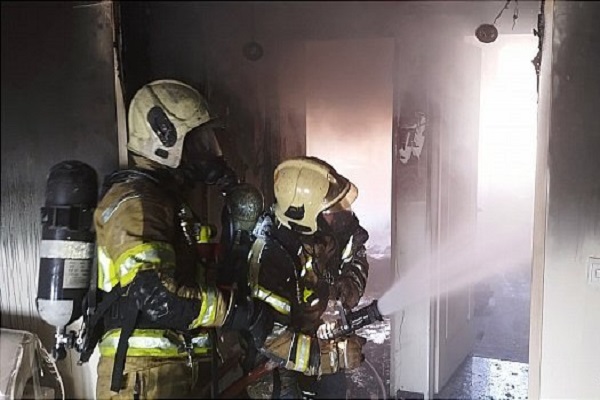 مهار آتش سوزی ساختمان مسکونی در محله افسریه