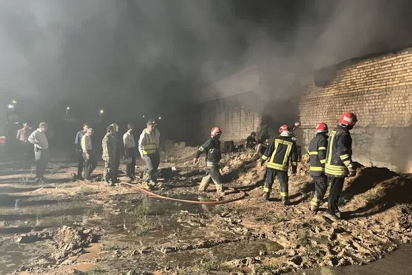 🎥 ویدئو/ فوت سه نفر در حادثه آتش سوزی مهیب در قنوات قم