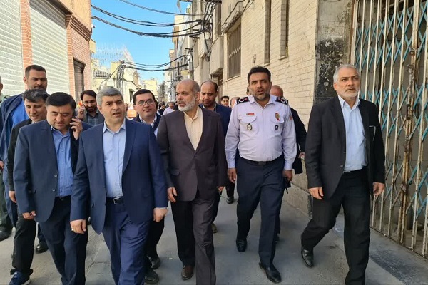 بازدید وزیر کشور از وضعیت ایمنی بازار تهران