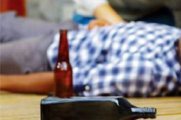 جزییات فوت ناشی از مصرف مشروبات الکلی در البرز