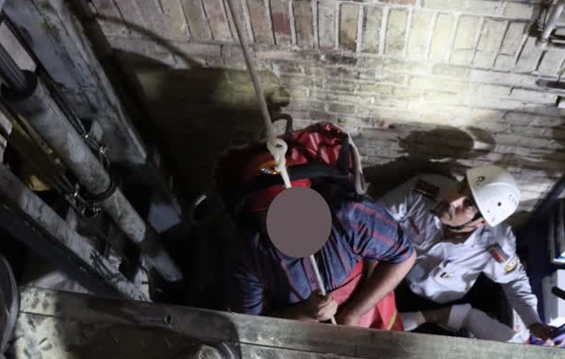 حادثه سقوط بالابر به همراه شخص داخل آن در زیرزمین کارگاه