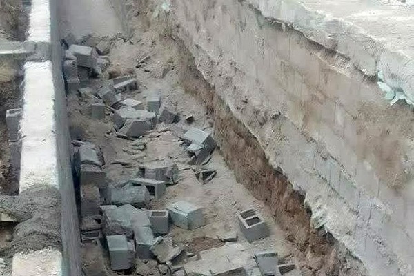 مرگ و مصدومیت دو کارگر بر اثر ریزش دیوار کارخانه