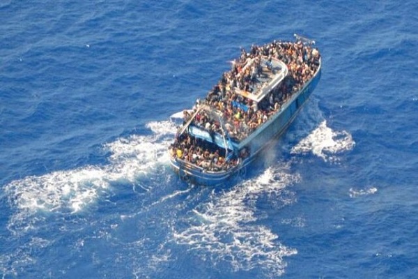 غرق شدن قایق مهاجران در آب‌های یونان؛ احتمال فوت ۲۹۸ تبعه پاکستانی