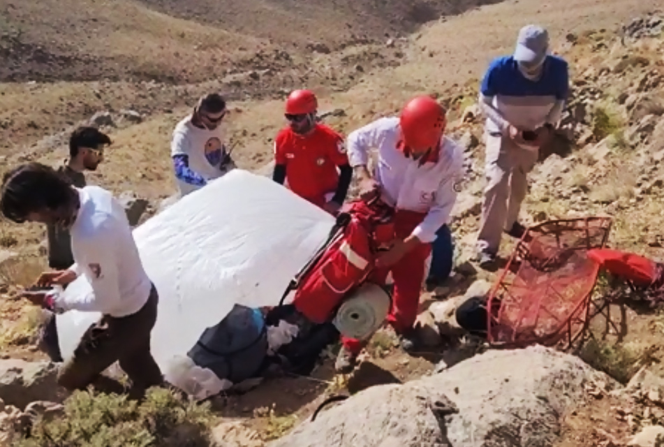 🎥 ویدئو/ عملیات ۷ ساعته و نفس گیر نجاتگران لنجانی در نجات پاراگلایدر سوار