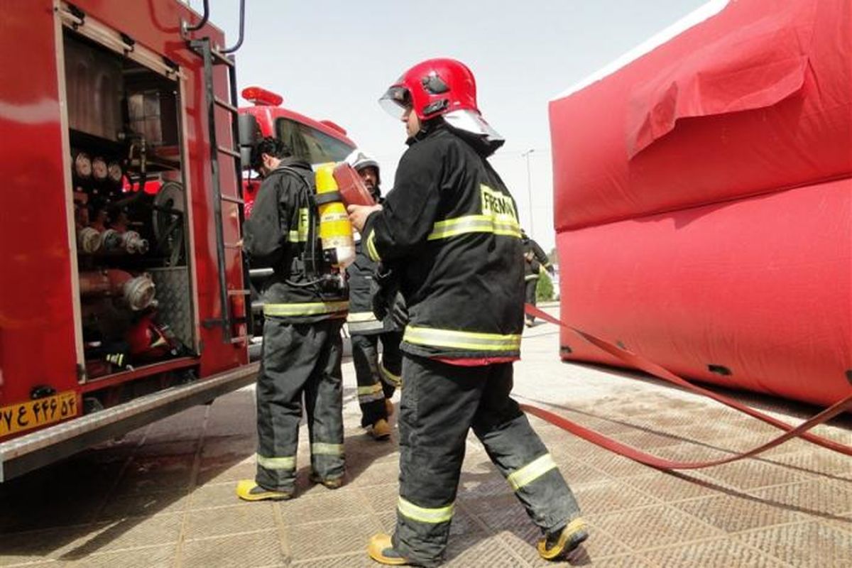 استخدام  “۲۰۰ نفر مرد ” در آتش نشانی تهران