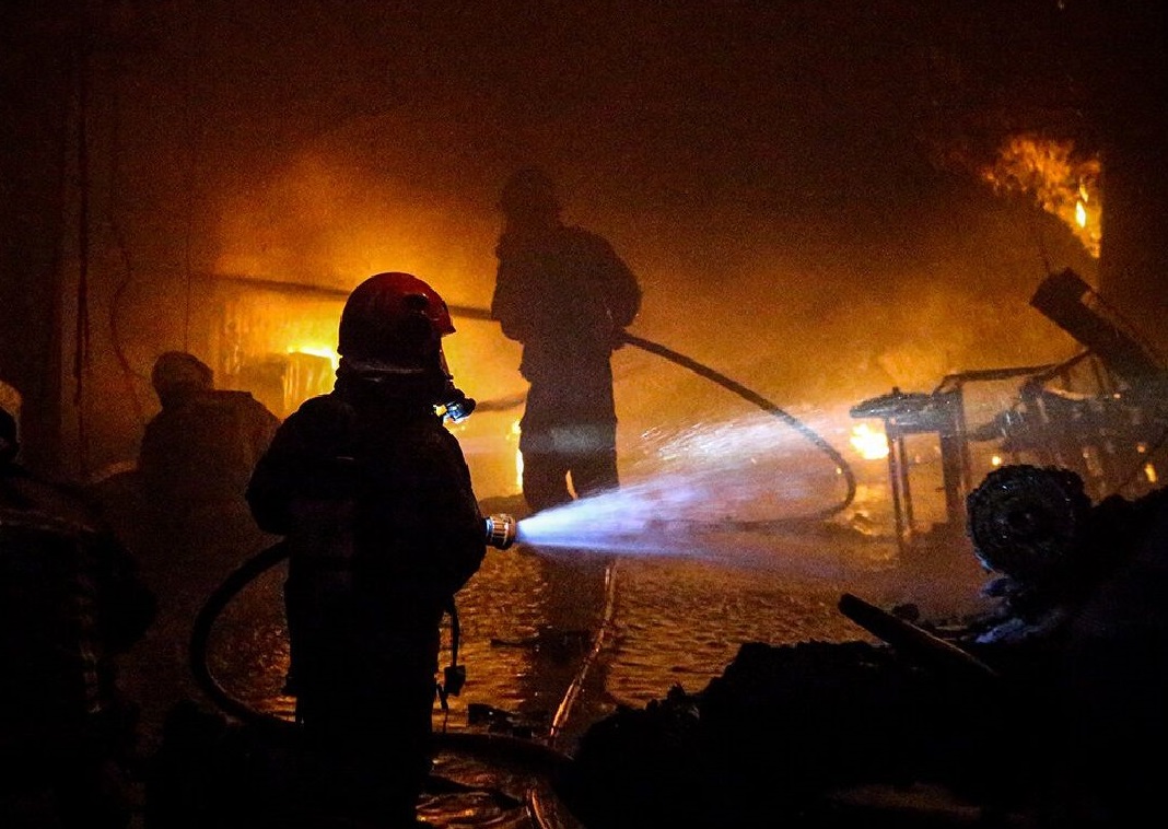 🎥 وقوع آتش‌سوزی در یکی از توربین‌های نیروگاه شهید منتظری اصفهان