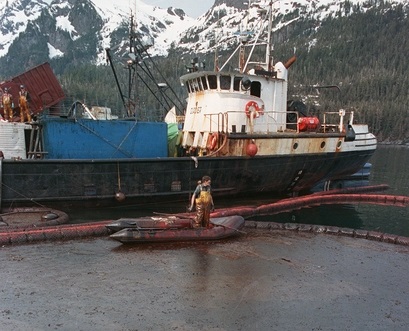 نشت نفت از کشتی نفتکش اکسون والدز