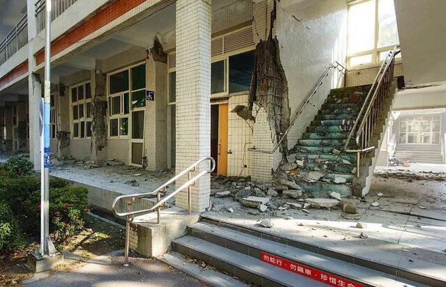 زلزله تایوان؛ شمار مصدومان از ۱۰۰۰ تن فراتر رفت