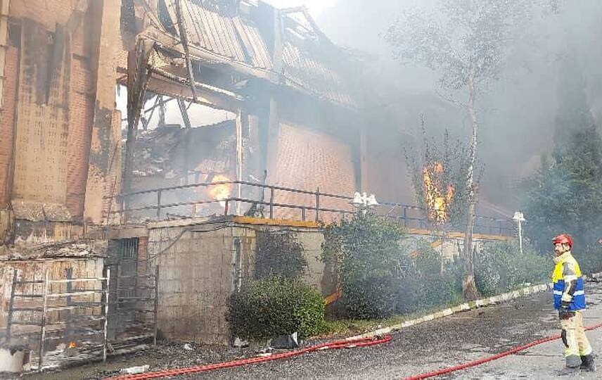 🎥 آتش‌سوزی انبار کالا در غرب تهران مهار شد