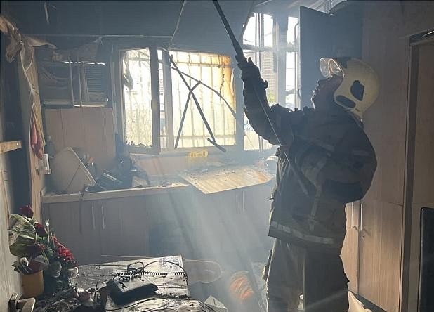 آتش سوزی کانکس های اداری در برج مسکونی