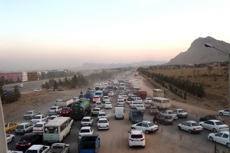 واژگونی یک تانکر ۲۲ هزار لیتری گاز مایع LPG در بزرگراه آزادگان