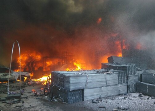 ۳ کشته و ۷ زخمی در حریق بازارآهن شادآباد